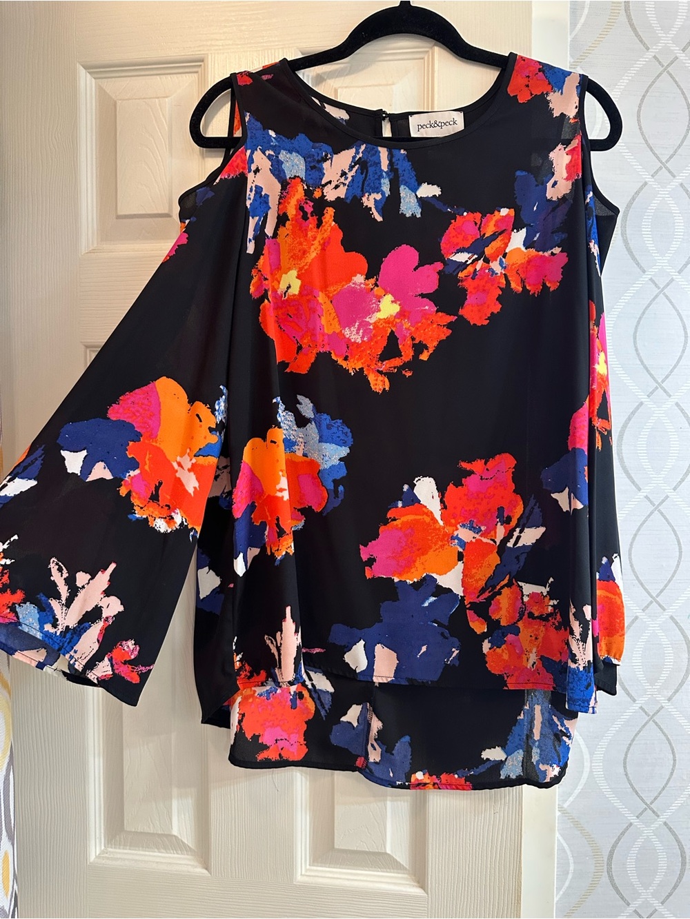 peck & peck Black Floral Cold-Shoulder Blouse